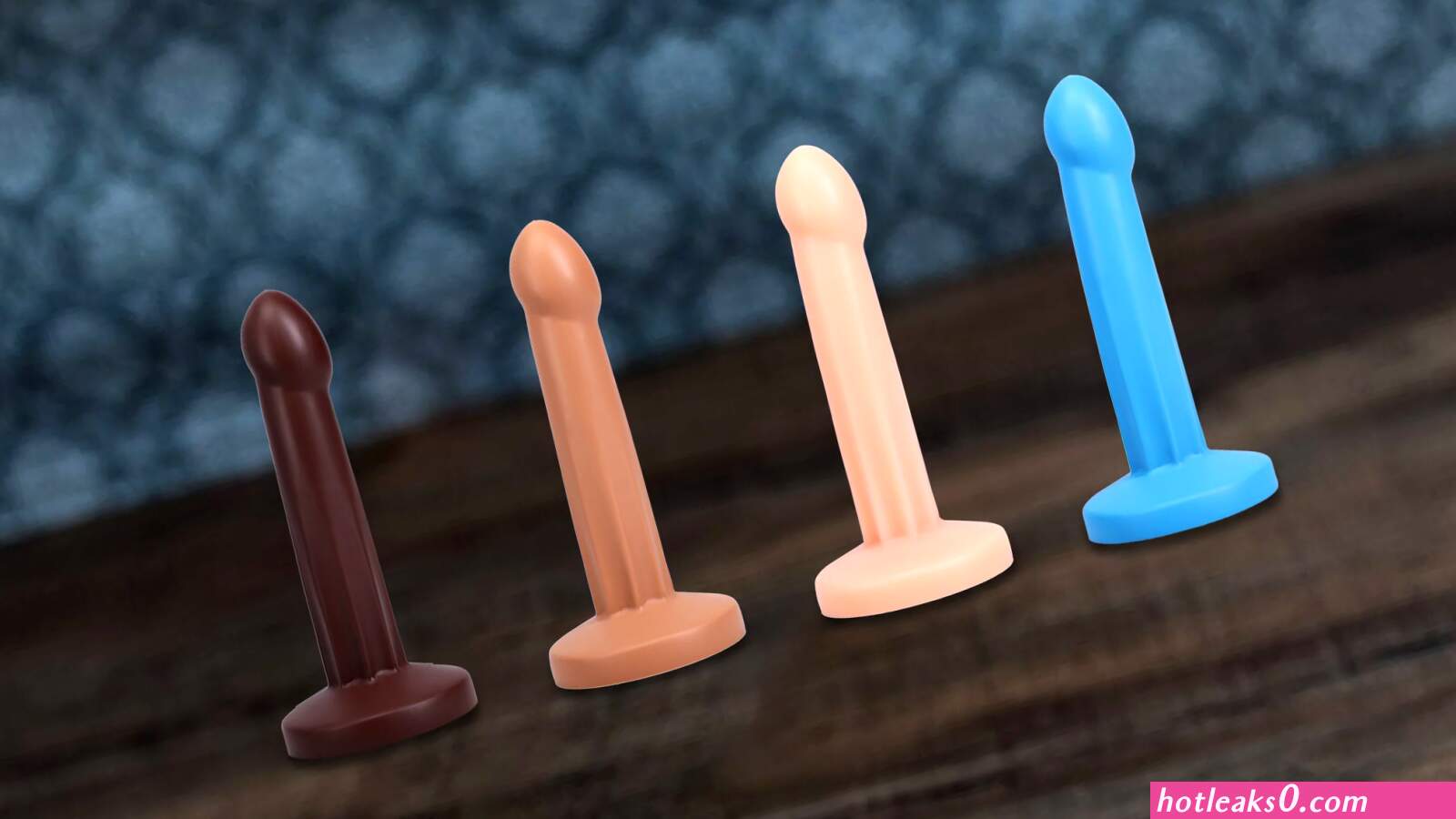 Plays dildo pop
